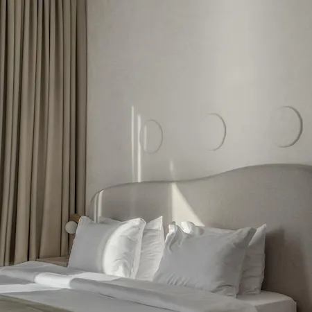 Sfumato Apartment *