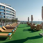 Sfumato Apartment *